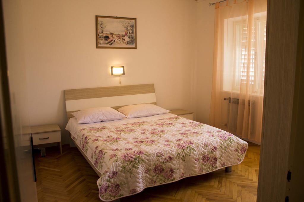 Apartment Gulic Supetarska Draga Eksteriør bilde